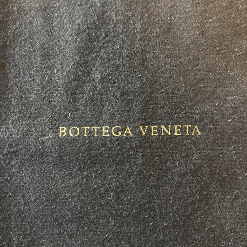 Bottega Veneta dust bag 11x14”